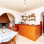 Stunning Home In Pupnat With House Sea View Feriehus *