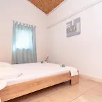 Vakantiehuis Stunning In With House Sea View *