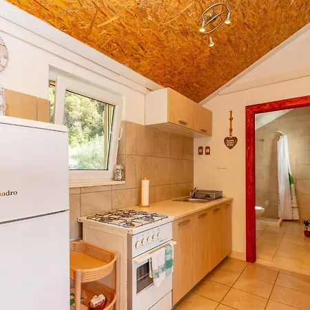 4 Bedroom Awesome In * Pupnat