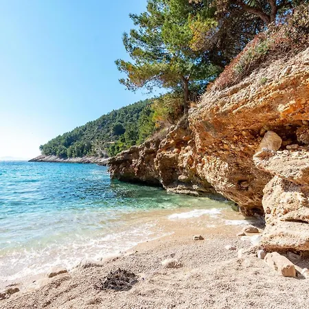 Дом отдыха 4 Bedroom Awesome In Pupnat