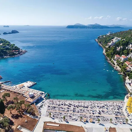 Дом отдыха 4 Bedroom Awesome In