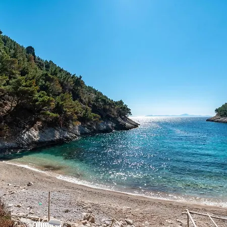 4 Bedroom Awesome In * Pupnat