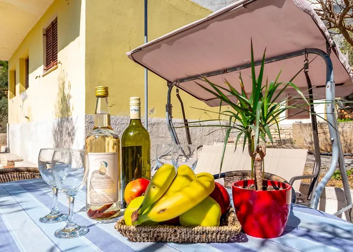 4 Bedroom Awesome In * Pupnat