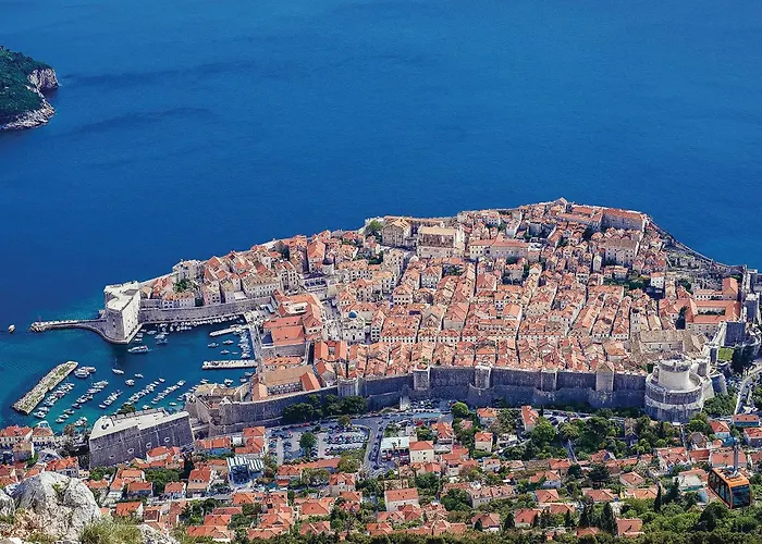 4 Bedroom Awesome In Holiday home Pupnat